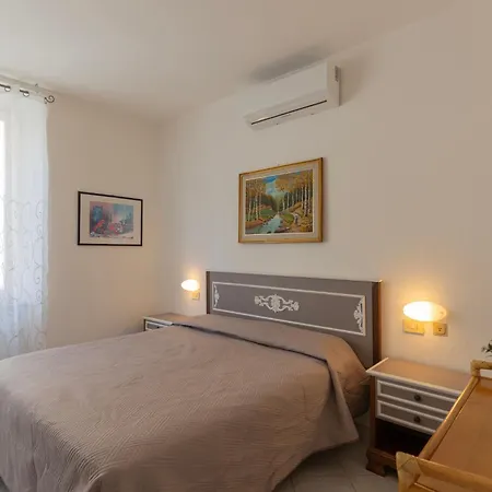 Lentisco Centro By Elbasummer * 坎普码港